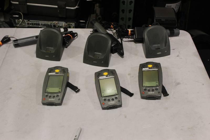 lot 517 image: Lot of (3) Palm Computing Platform SPT 1700 Handset w Charger & Cord