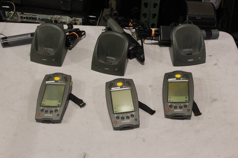lot 518 image: Lot of (3) Palm Computing Platform SPT 1700 Handset w Charger & Cord