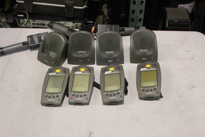 lot 530 image: Lot of (4) Palm Computing Platform SPT 1700 Handset w Charger & Cord