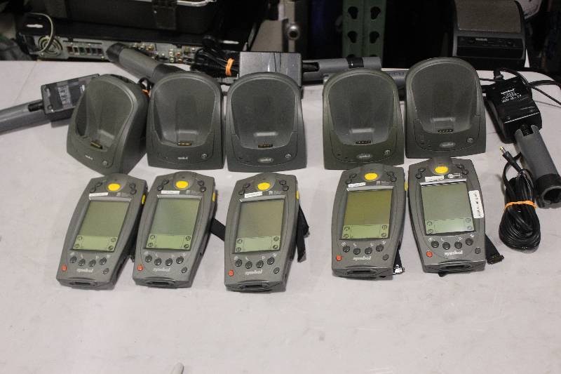 lot 547 image: Lot of (5) Palm Computing Platform SPT 1700 Handset w Charger & Cord