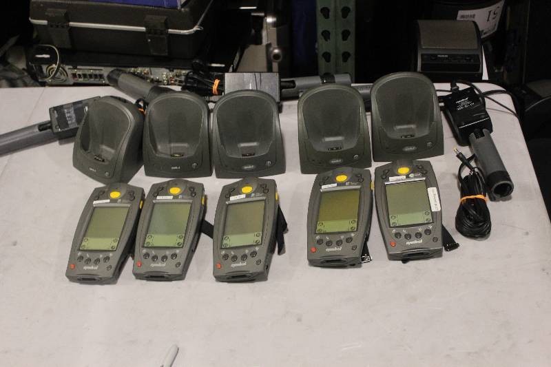lot 550 image: Lot of (5) Palm Computing Platform SPT 1700 Handset w Charger & Cord