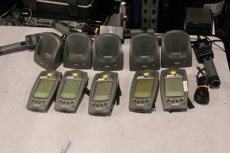 lot 552 image: Lot of (5) Palm Computing Platform SPT 1700 Handset w Charger & Cord