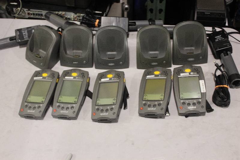 lot 553 image: Lot of (5) Palm Computing Platform SPT 1700 Handset w Charger & Cord