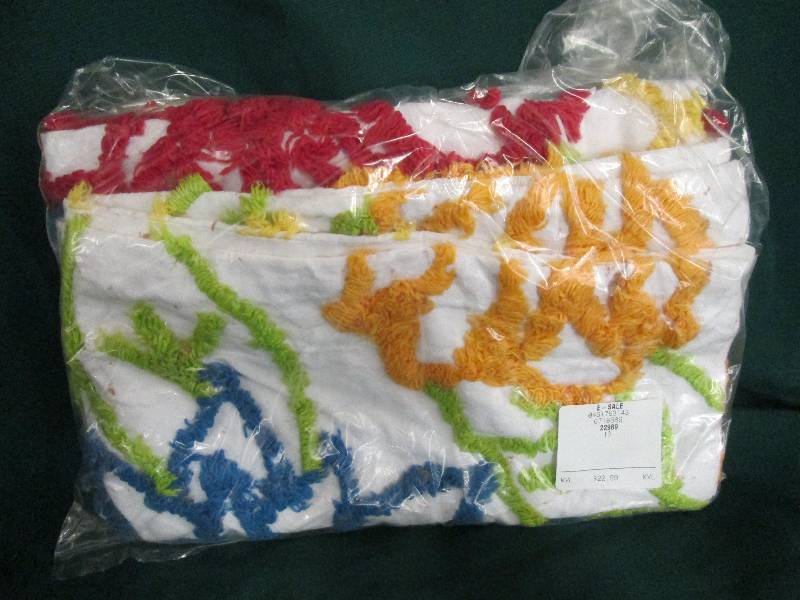 one multicolor pillow sham...