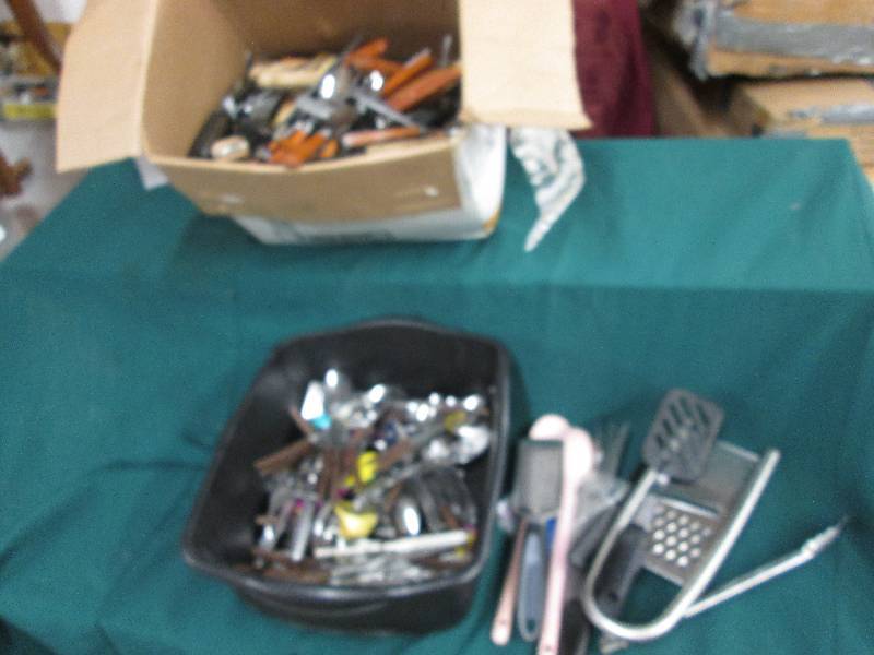 Extra large lot of Flatware, Kitche...