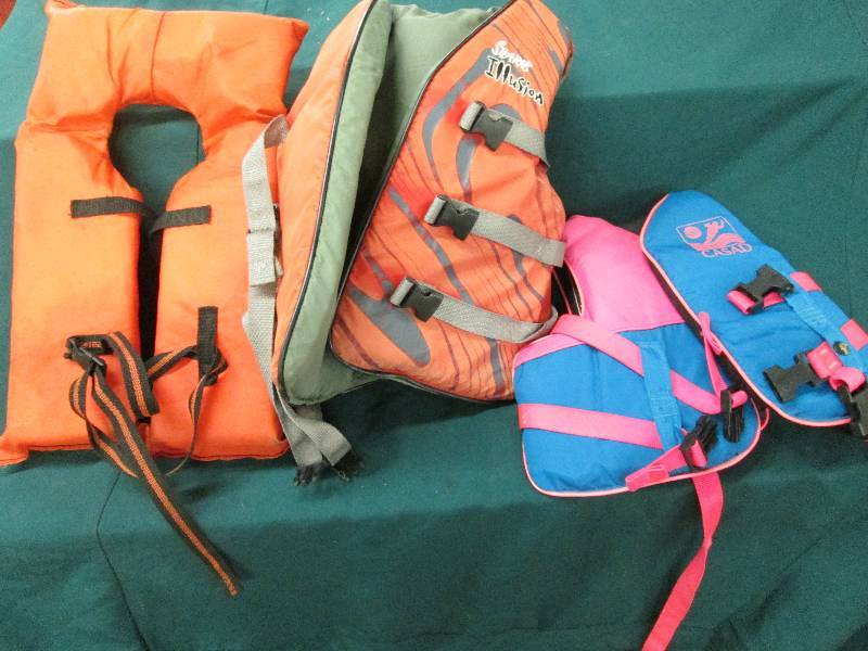 Lot of 3 Life Jackets, 2 are child ...