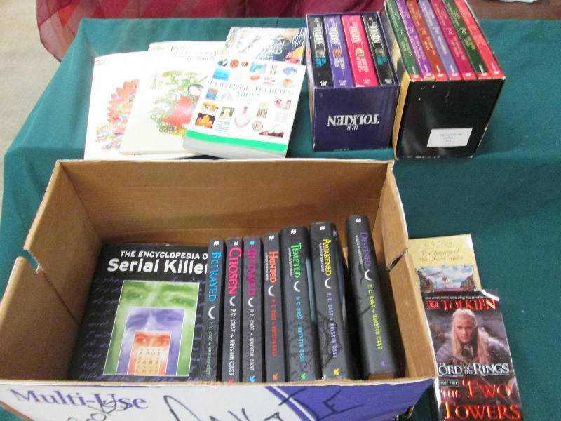 Books in Series Lord of the Rings,...