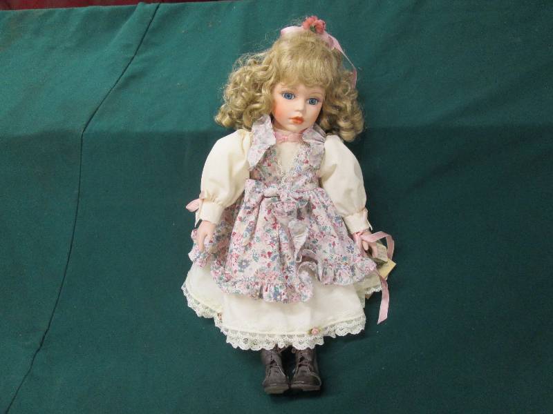 Collector Doll with original packag...