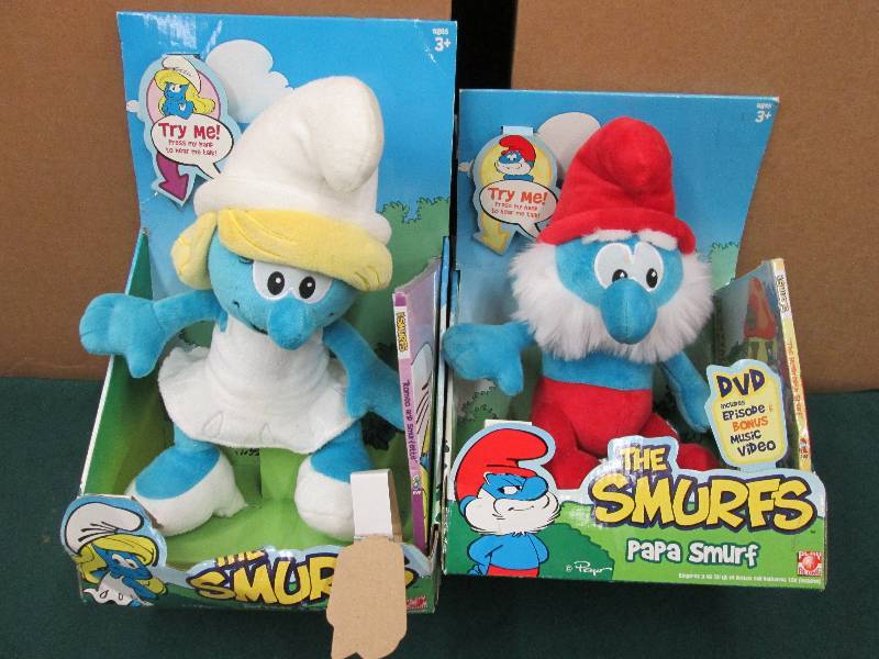 Papa Smurf and Smurfette...