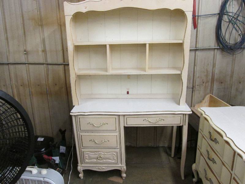 2 pc Desk with Book Shelf Top...