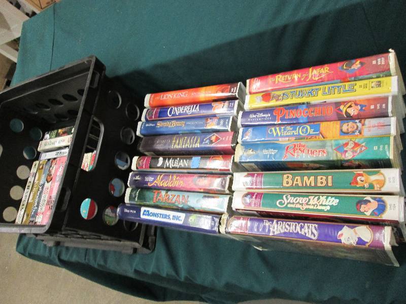 Large Collection of Disney VHS Movi...