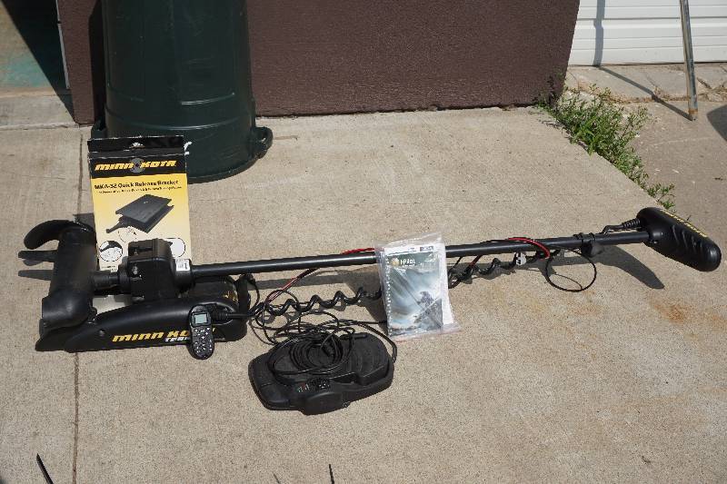 MinnKota Terrova 80 lb Thrust Ipilot Wireless GPS Trolling Motor System With Foot Pedal