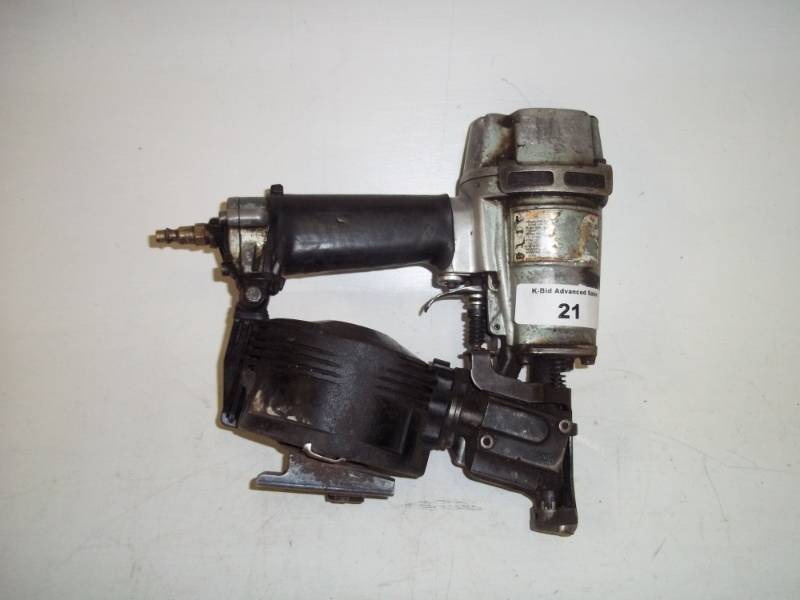 lot 21 image: Coil Roofing Nailer