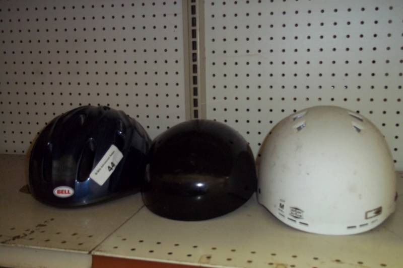 lot 44 image: 3 Helmets