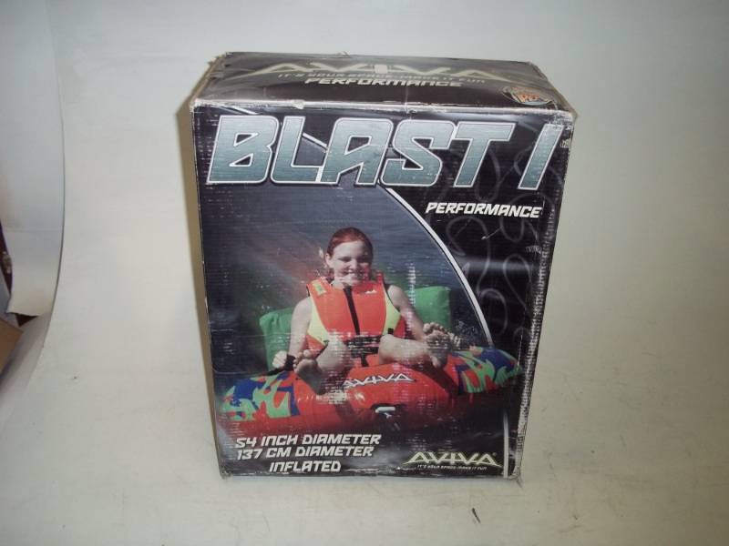 lot 64 image: New Aviva Blast 1 Inflatable Towable water toy