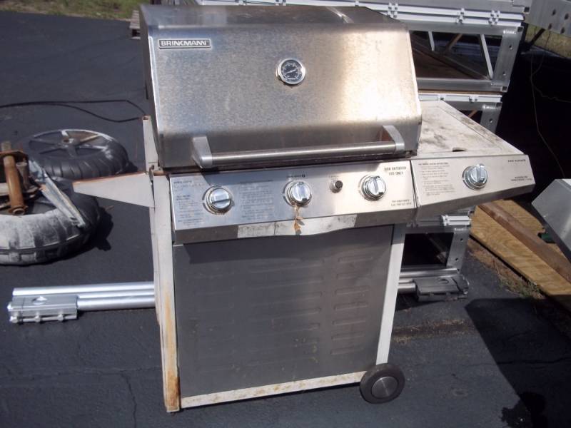 lot 107 image: Grill