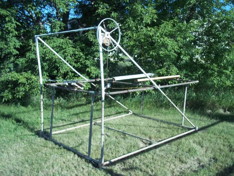 lot 274 image: Steel PWC Lift  70 Wide