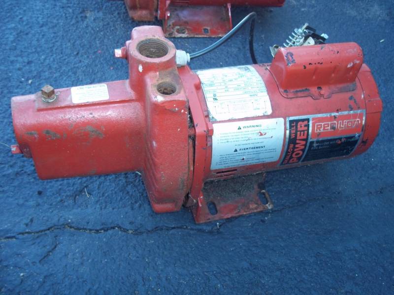 lot 317 image: Red Lion Shallow Well pump 1 HP  untested
