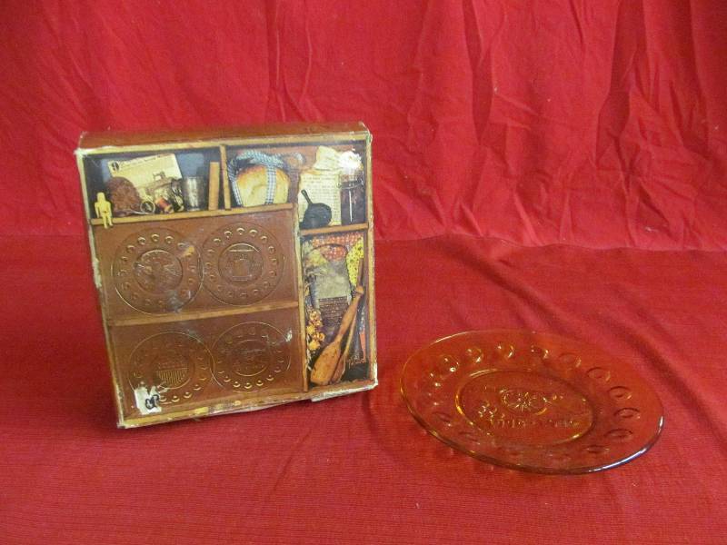 Anchor Hocking plates