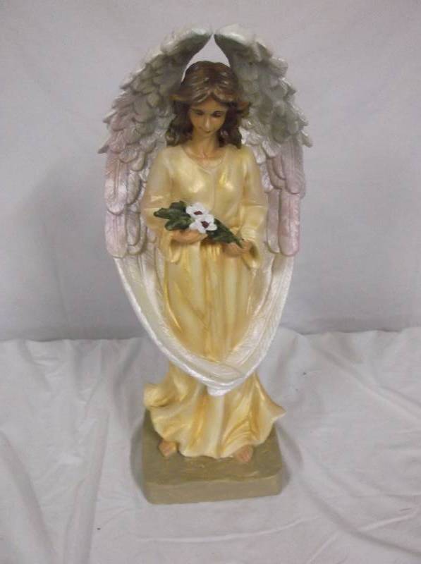 Statue