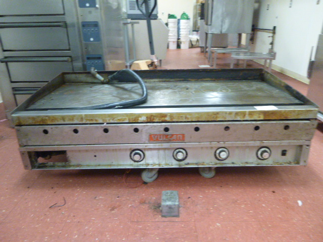 lot 21 image: Vulcan Griddle