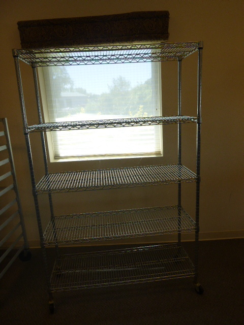 lot 49 image: 5 Tier NSF Rack on Casters