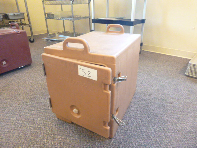 lot 52 image: Cambro HotCold Food Transport Case