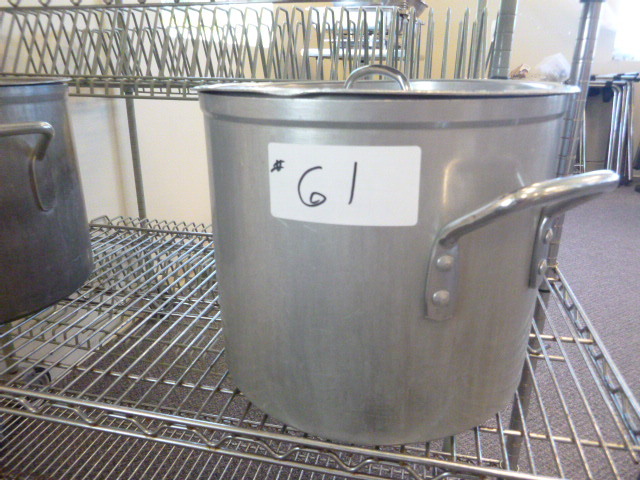 lot 61 image: Aluminum Stock Pot with Lid