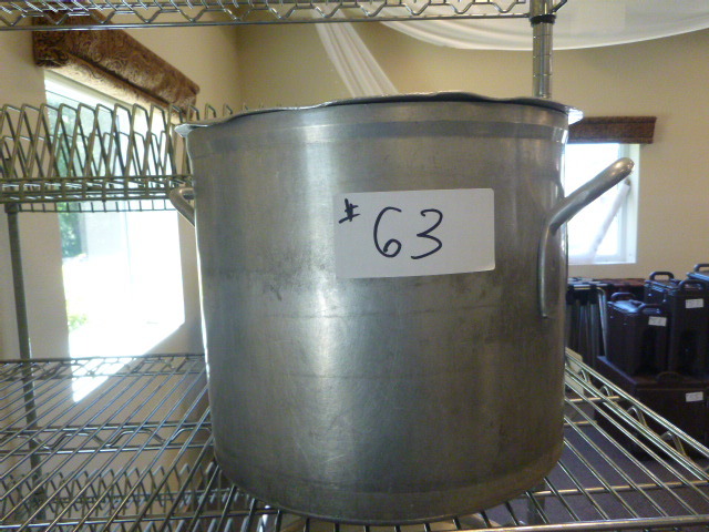 lot 63 image: Aluminum Stock Pot with Lid