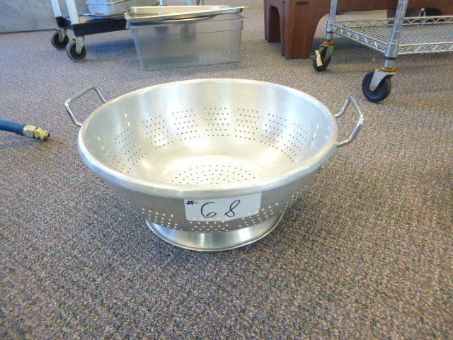 lot 68 image: Large Colander