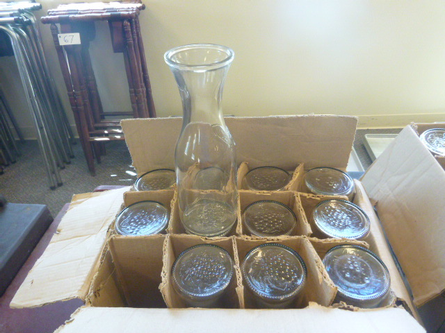 lot 103 image: 12 Carafes