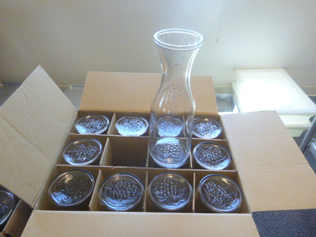 lot 105 image: 12 Carafes