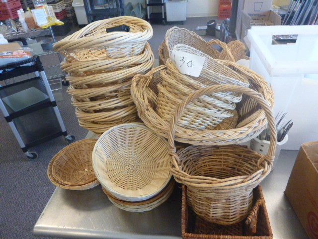 lot 130 image: Miscellaneous Woven Baskets