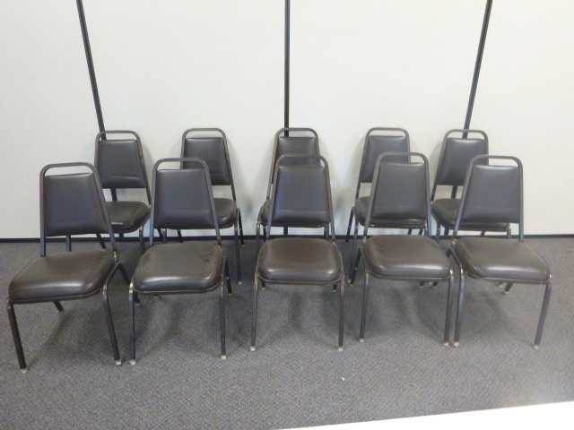 lot 146 image: 10 Padded Chairs