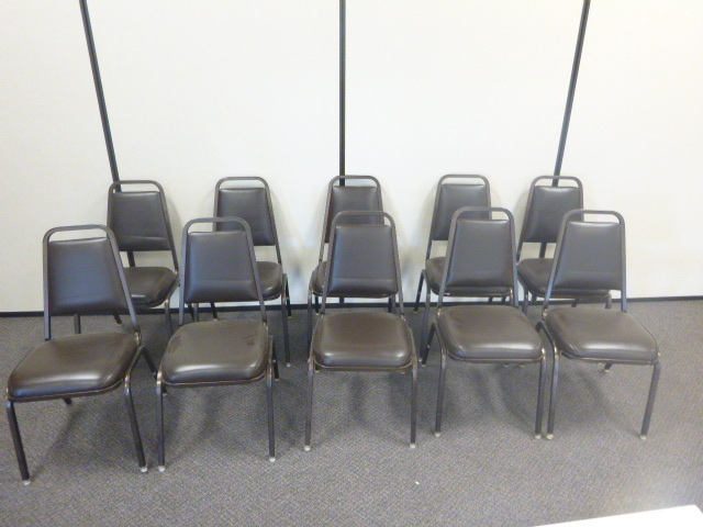 lot 148 image: 10 Padded Chairs