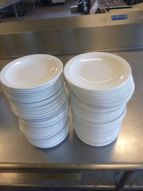 lot 172 image: 100 Plates