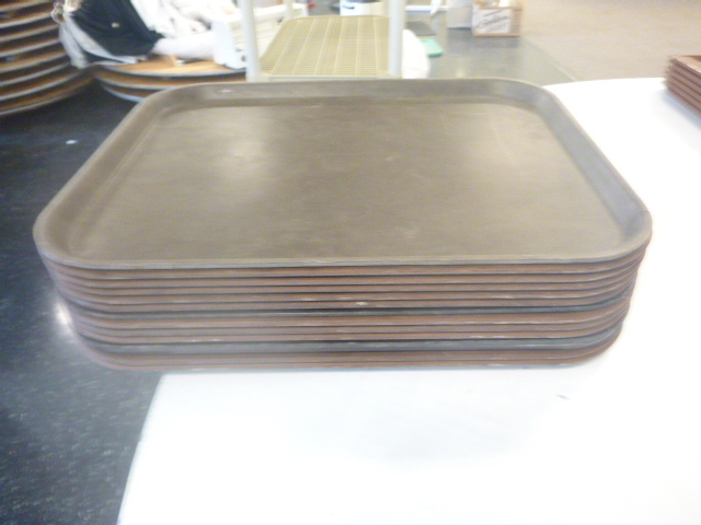 lot 191 image: 14 Serving Trays
