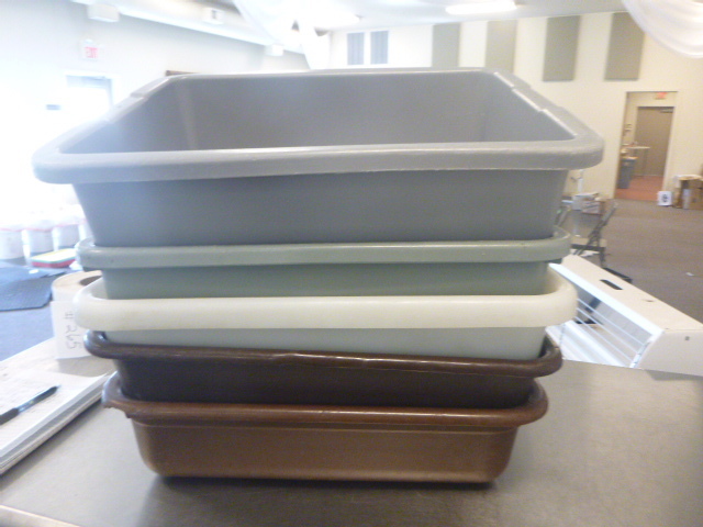 lot 265 image: 5 Miscellaneous Bus Tubs