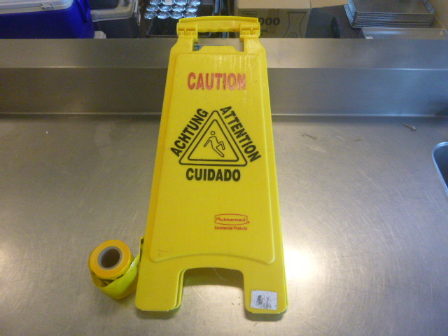 lot 280 image: Rubbermaid Plastic Caution Sign and Tape