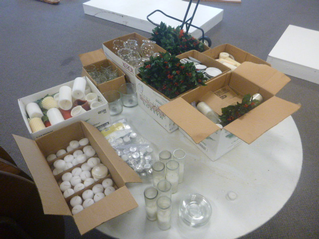 lot 300 image: Miscellaneous Candles