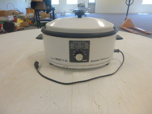 lot 311 image: Nesco Roaster Oven