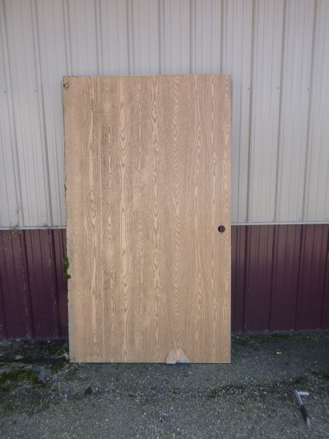lot 380 image: Solid Wood Door