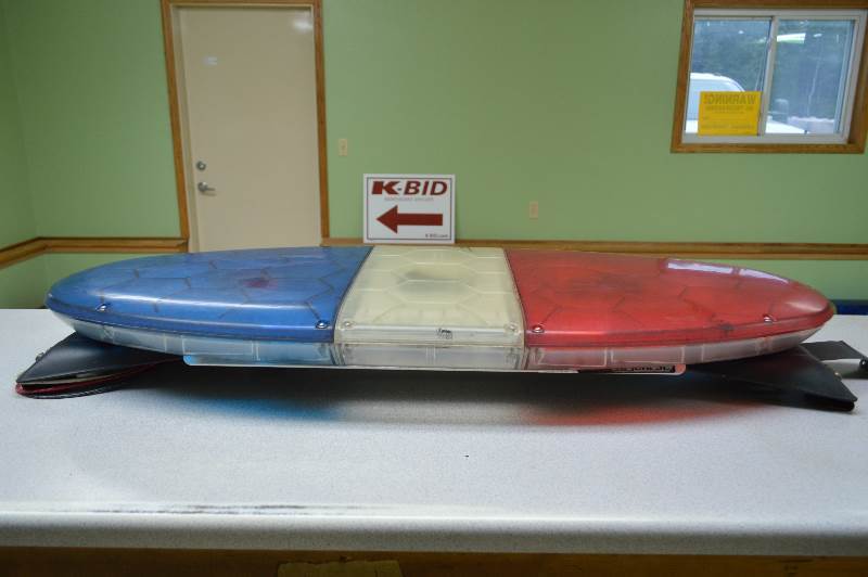 Federal Signal Arjent S2 light bar APlusSellers August Auction. KBID