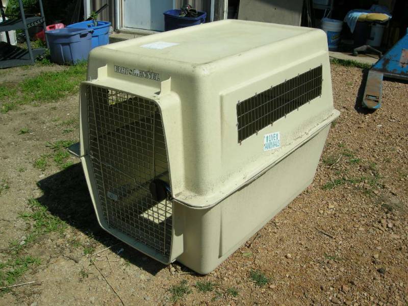 lot 39 image: Xlarge Veri-Kennel Dog Kennel