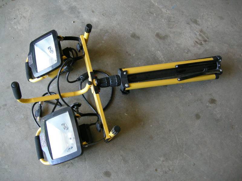 lot 46 image: Smart Electrical Shoplight