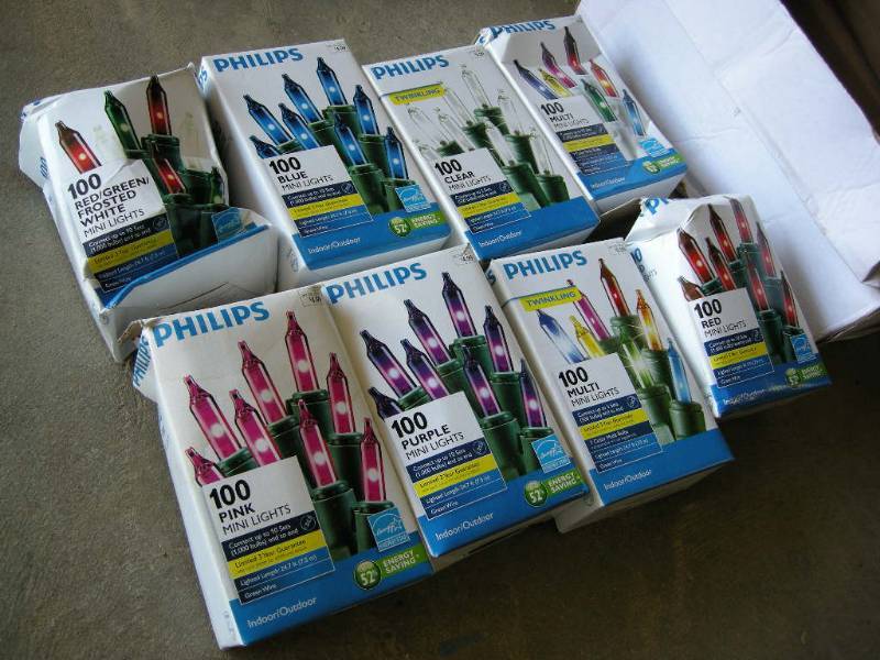 lot 49 image: Philips Mini Lights