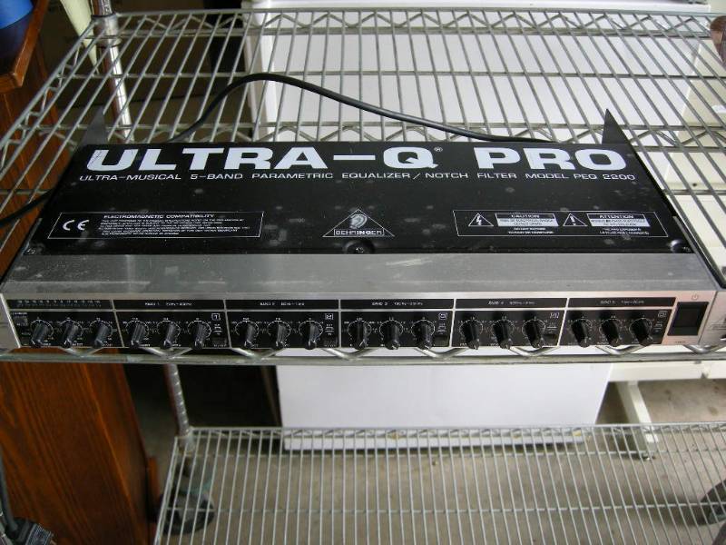 lot 15 image: Behringer 5-Band Parametric Equalizer