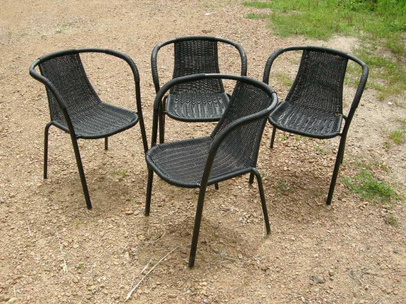 lot 9 image: 4 Sandler Stacking Aluminum Deck Chairs