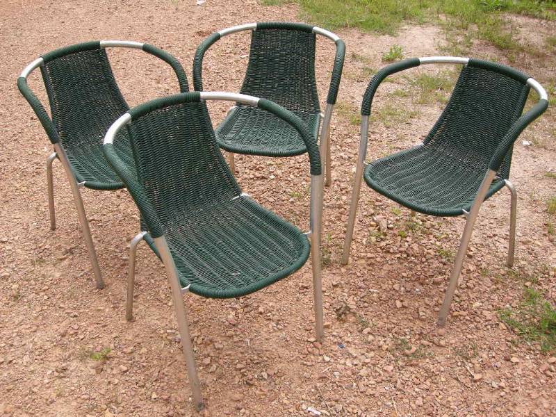 lot 10 image: 4 Sandler Stacking Aluminum Deck Chairs