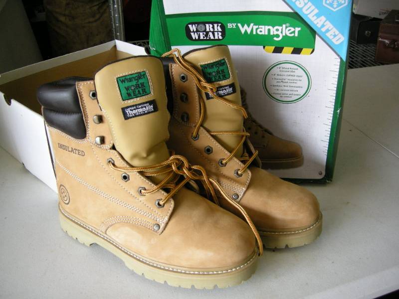 lot 82 image: Wrangler Work Boots